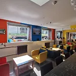 Hostel Tiki Taka & Pub Vilnius