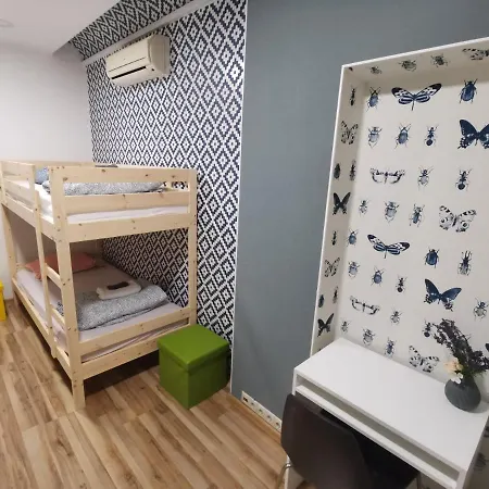 Tiki Taka & Pub Hostel Βίλνιους