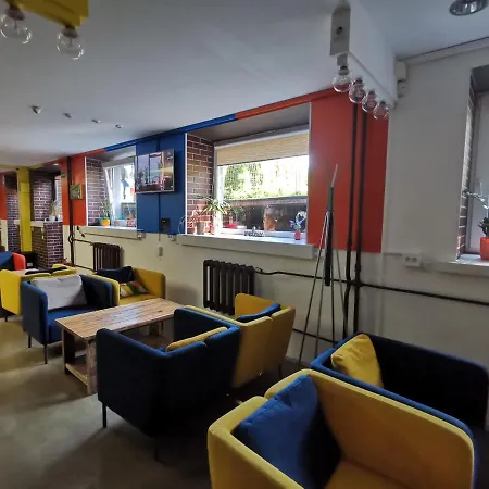 Tiki Taka & Pub Albergue VNO