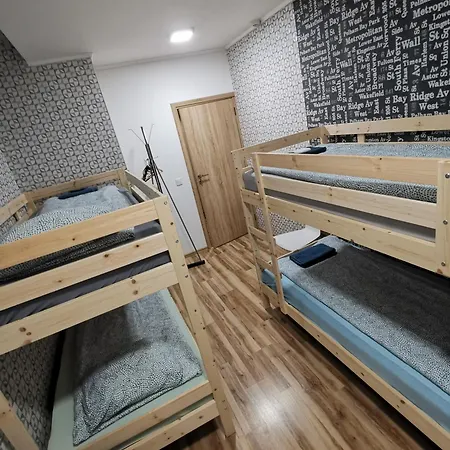 Tiki Taka & Pub Hostel Βίλνιους