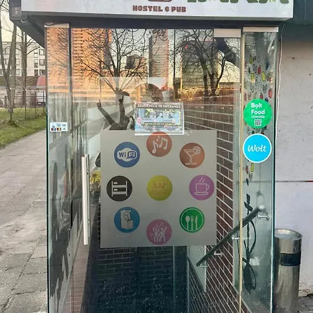 Tiki Taka & Pub Hostel Βίλνιους