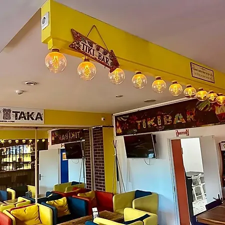 Tiki Taka & Pub *