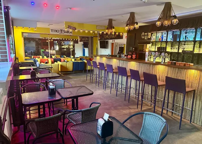 Tiki Taka & Pub Vandrerhjem