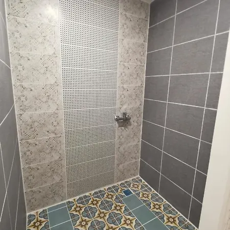 Tiki Taka & Pub Hostel *