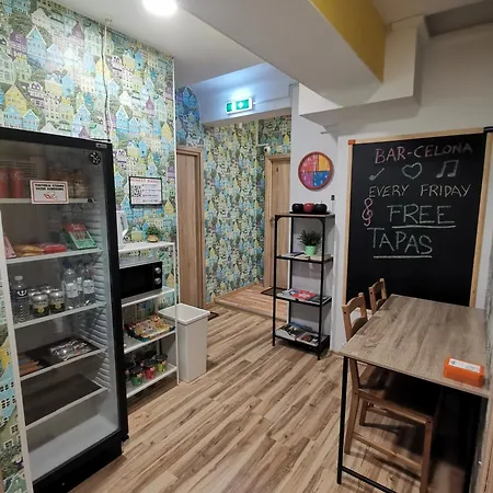 Tiki Taka & Pub Hostel *