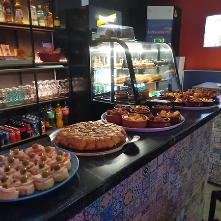 Vandrerhjem Tiki Taka & Pub *